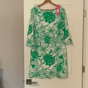 Lily Pulitzer summer dress. 3/4 sleeves. Brand new size medium